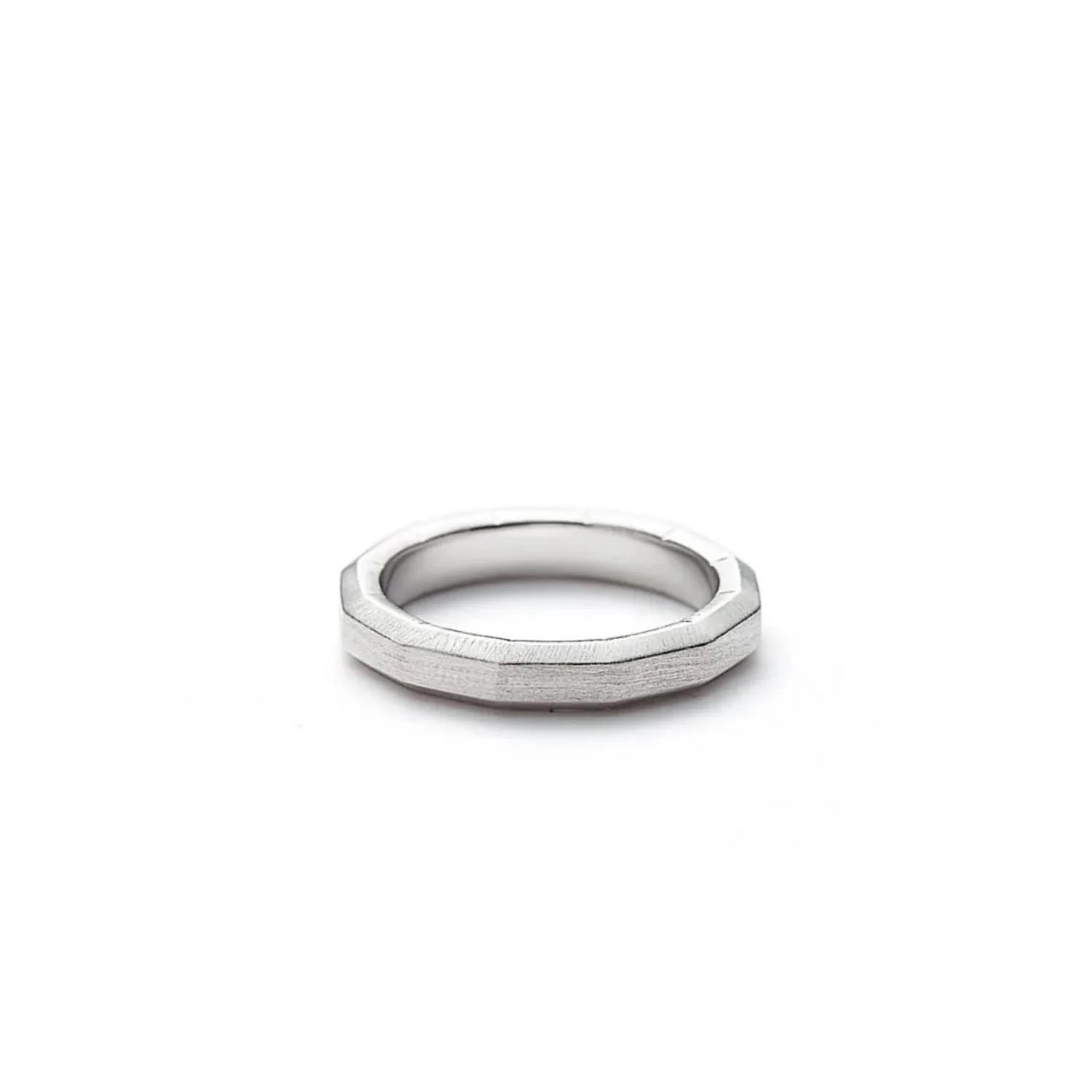 Alexander Lynggaard - Facet Band Brushed ring, 4 mm - Sølv