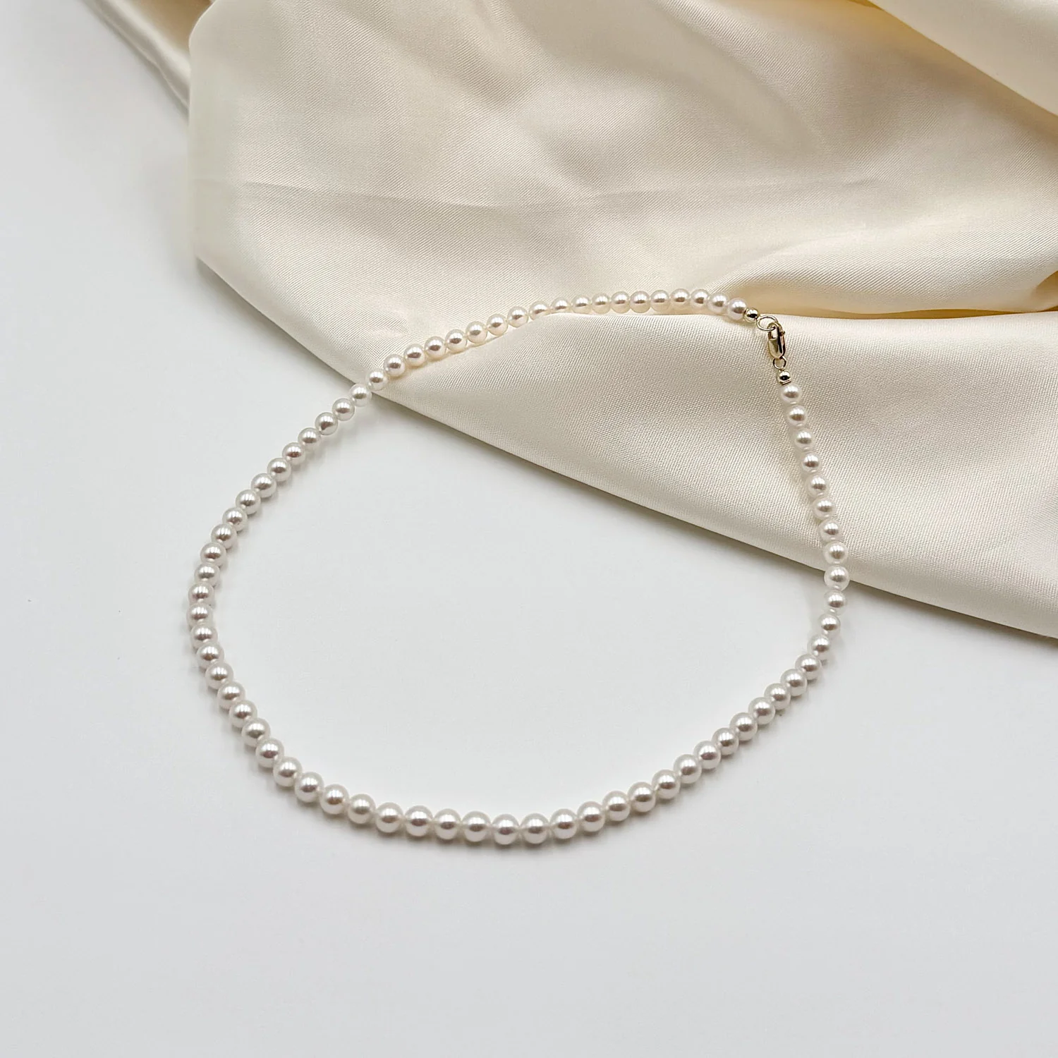 Aveny LUXURY - Halskæde m. ferskvandsperler, 41 cm/5,5-6 mm - 14 kt. guld - Image 3