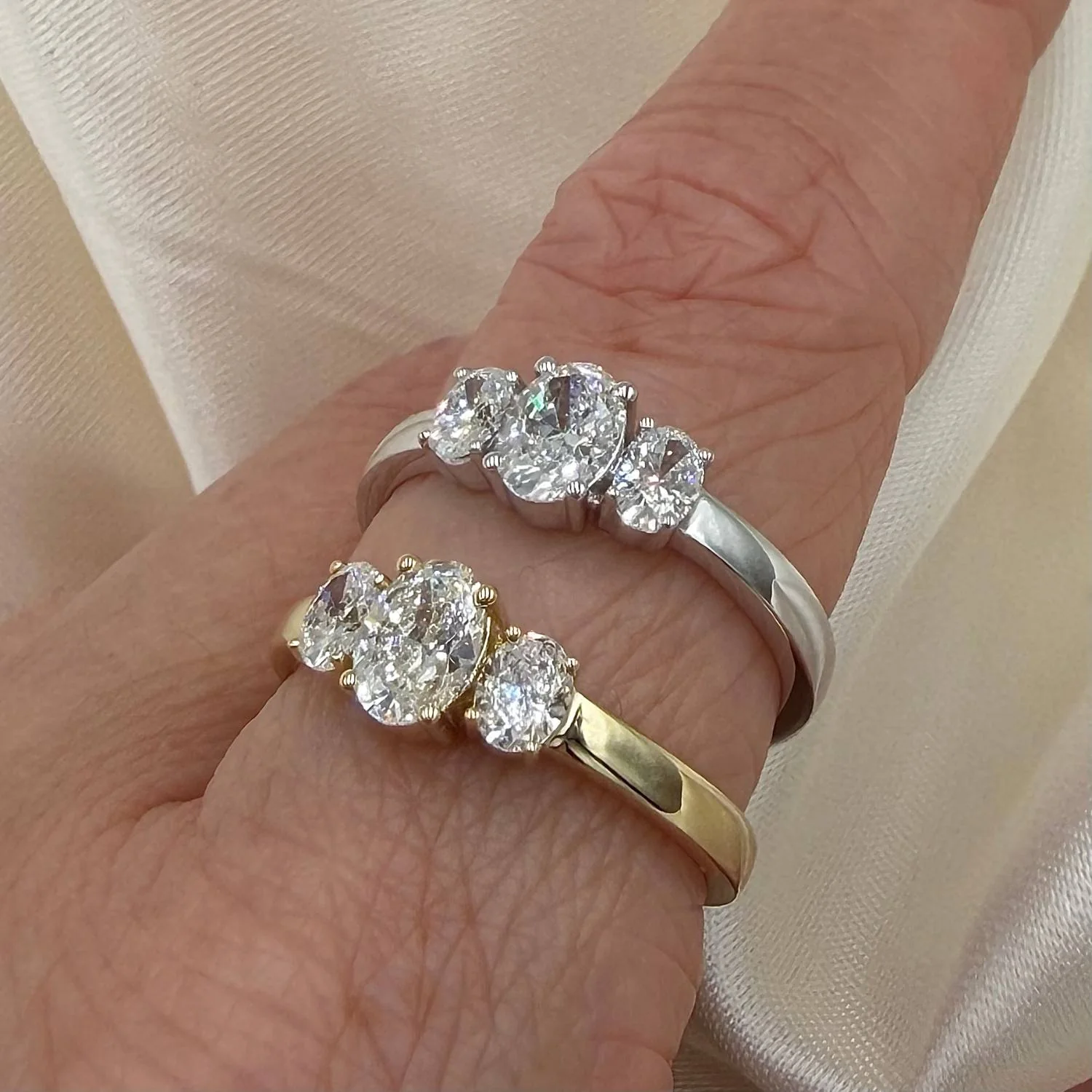 Aveny LUXURY - Ring m. 3 brillanter, 87 ct. w/si - 14 kt. guld - Image 3
