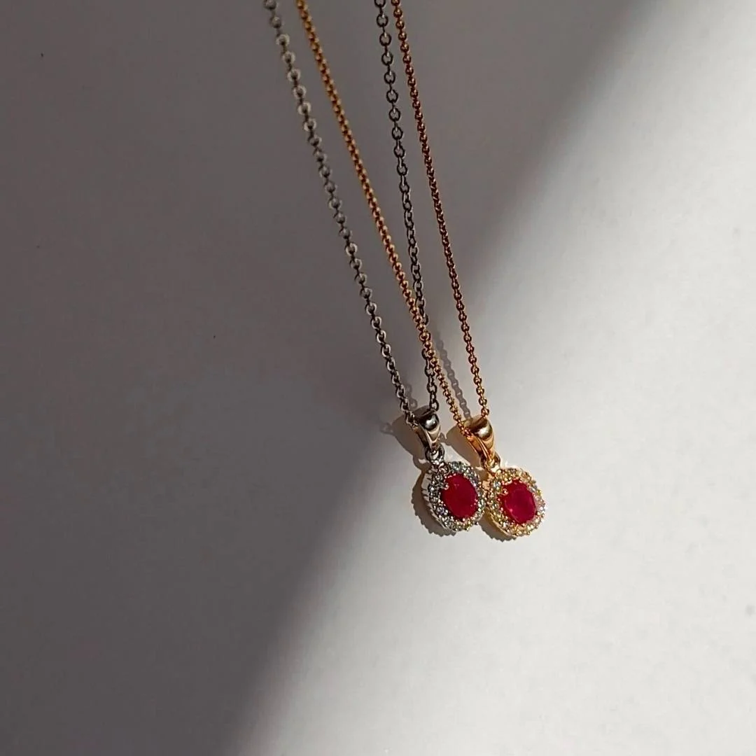 Aveny LUXURY - Rubin vedhæng, 16x0,01 ct. w/si - 14 kt. hvidguld - Image 6