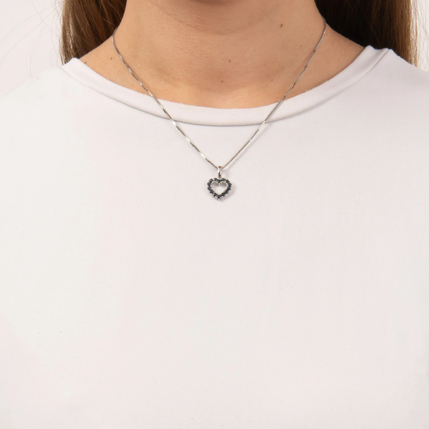 Aveny LUXURY - Vedhæng m. hjerte, safir - 14 kt. hvidguld - Image 2