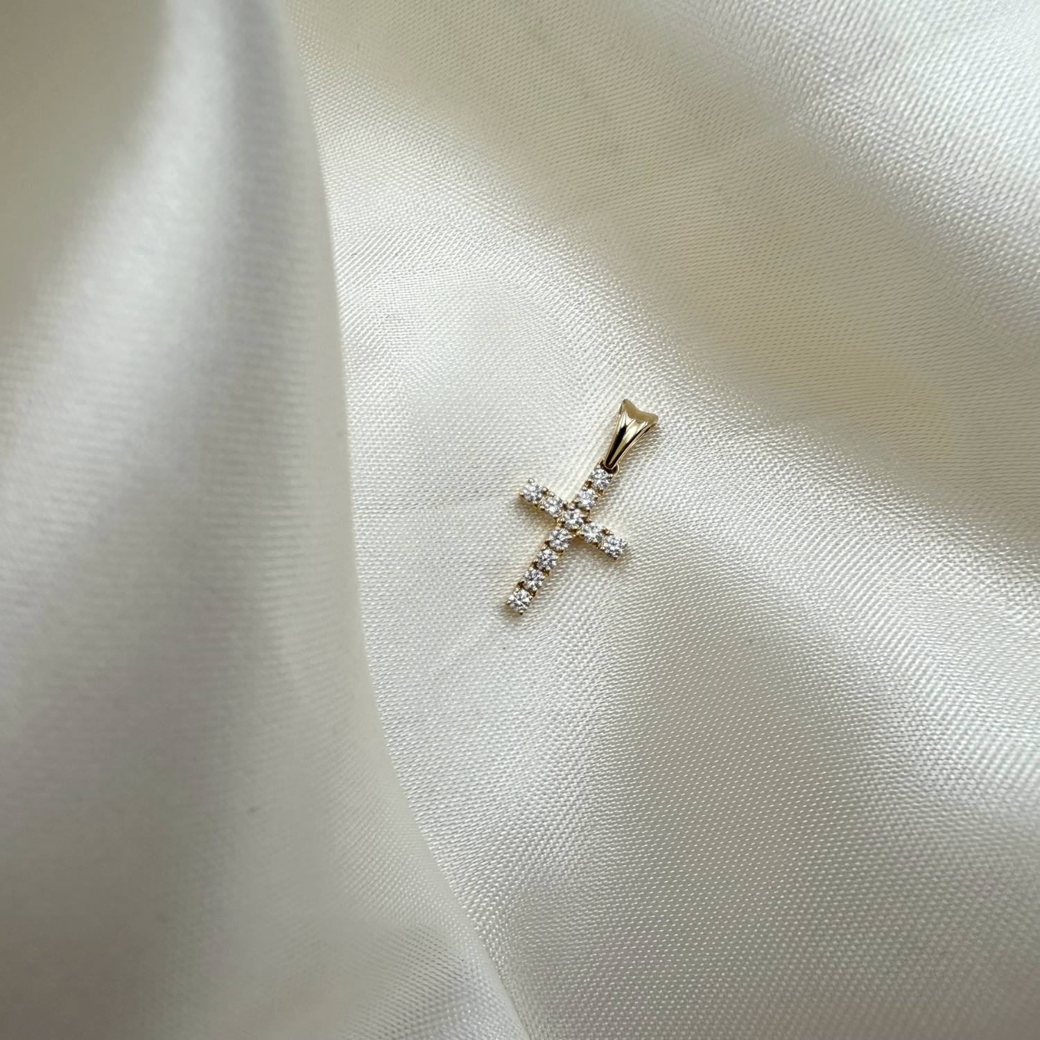 Aveny LUXURY - Vedhæng m. kors m. 11 brillianter, 0,19 ct. w/si - 14 kt. guld - Image 3