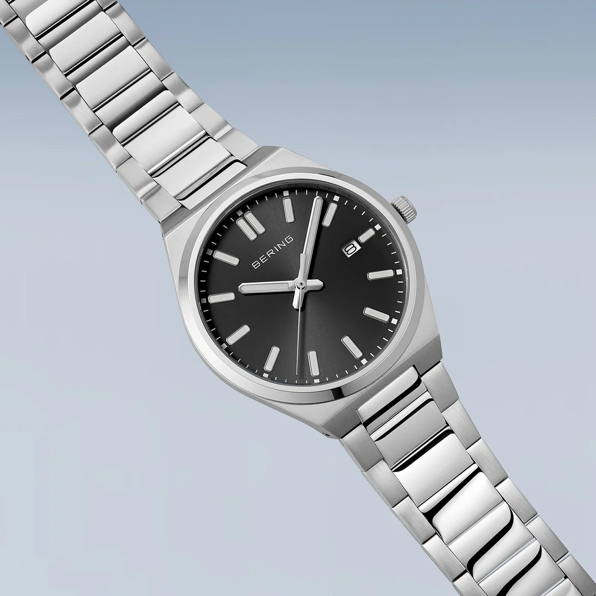 BERING - Classic titanium ur m. sort lænke, 39 mm - 17639-702 - Image 5