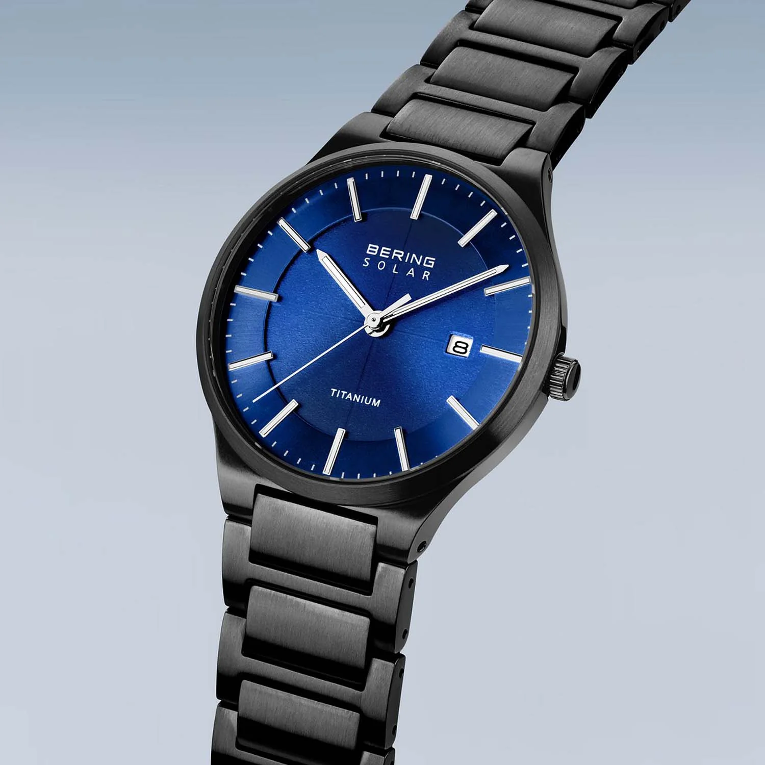 BERING - Titanium solar ur m. blå skive, 39 mm - 15239-727 - Image 2