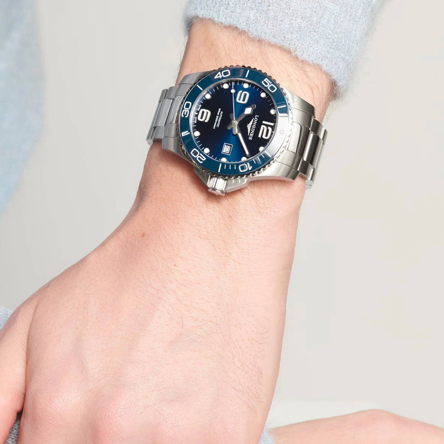 LONGINES - HydroConquest m. blå urskive, 43 mm - L37824966 - Image 7