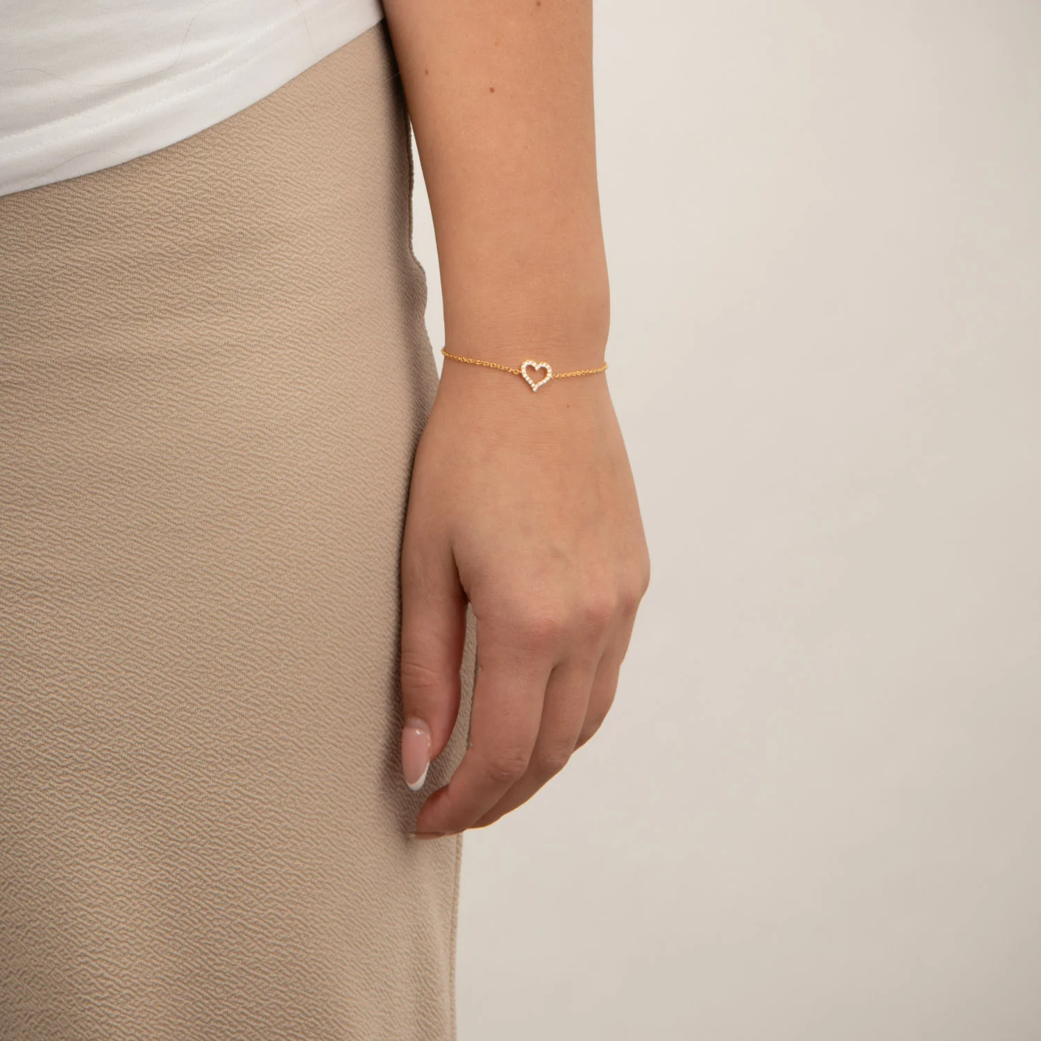 LuvaLu Jewellery – Love armbånd, 16+3 cm - Forgyldt sølv - Image 2