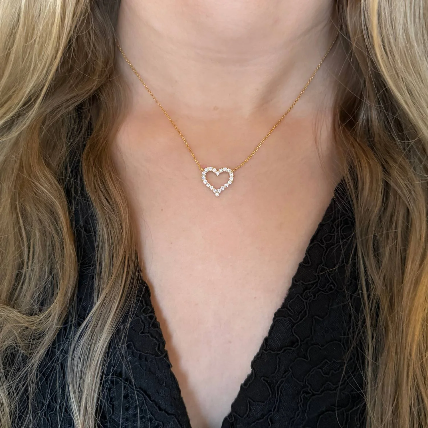 LuvaLu Jewellery – Love halskæde, 40+3 cm - Forgyldt sølv - Image 5