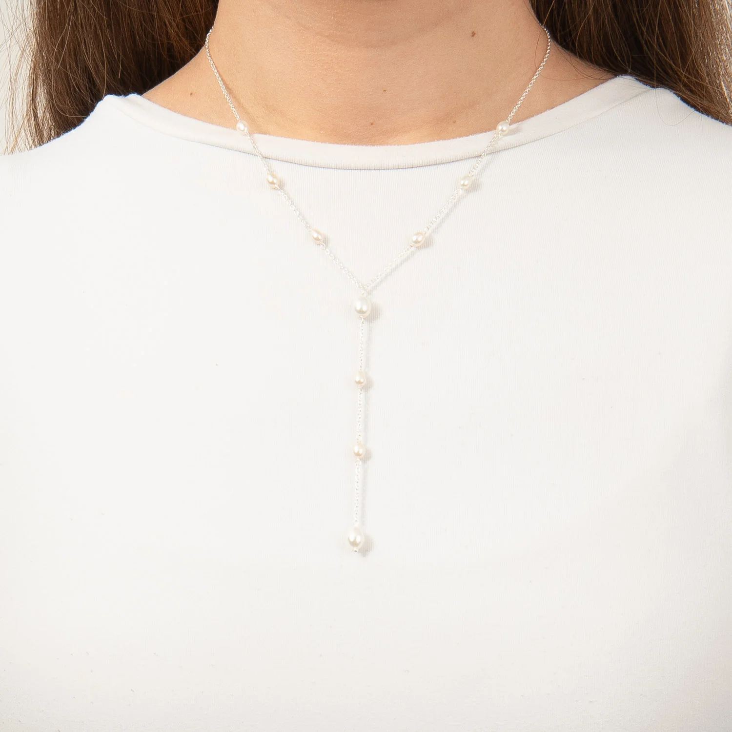 LuvaLu Jewellery - Pearly Fiona halskæde m. ferskvandsperler, 42+3 cm - Sølv - Image 2