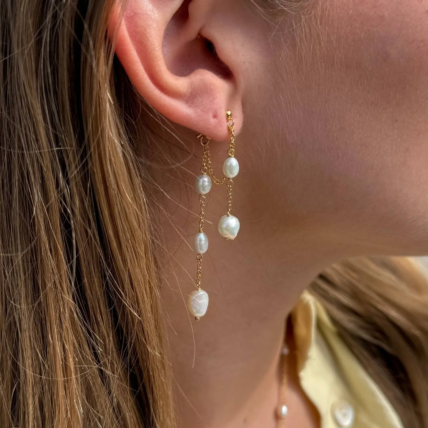 LuvaLu Jewellery - Pearly Holly øreringe, ferskvandsperler - Forgyldt sølv - Image 4