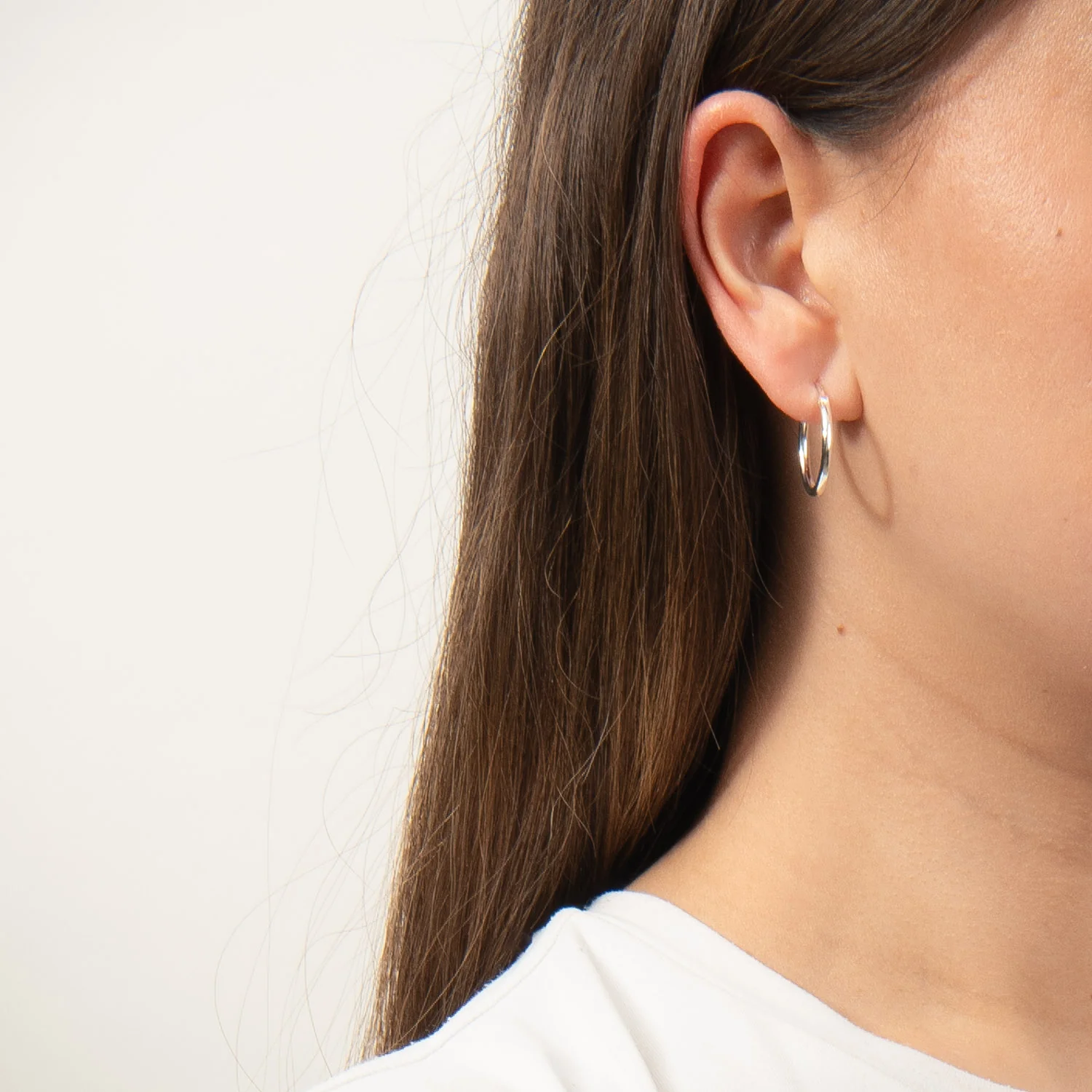 LuvaLu Jewellery - Vienna Hoops øreringe, 20 mm - Sølv - Image 2