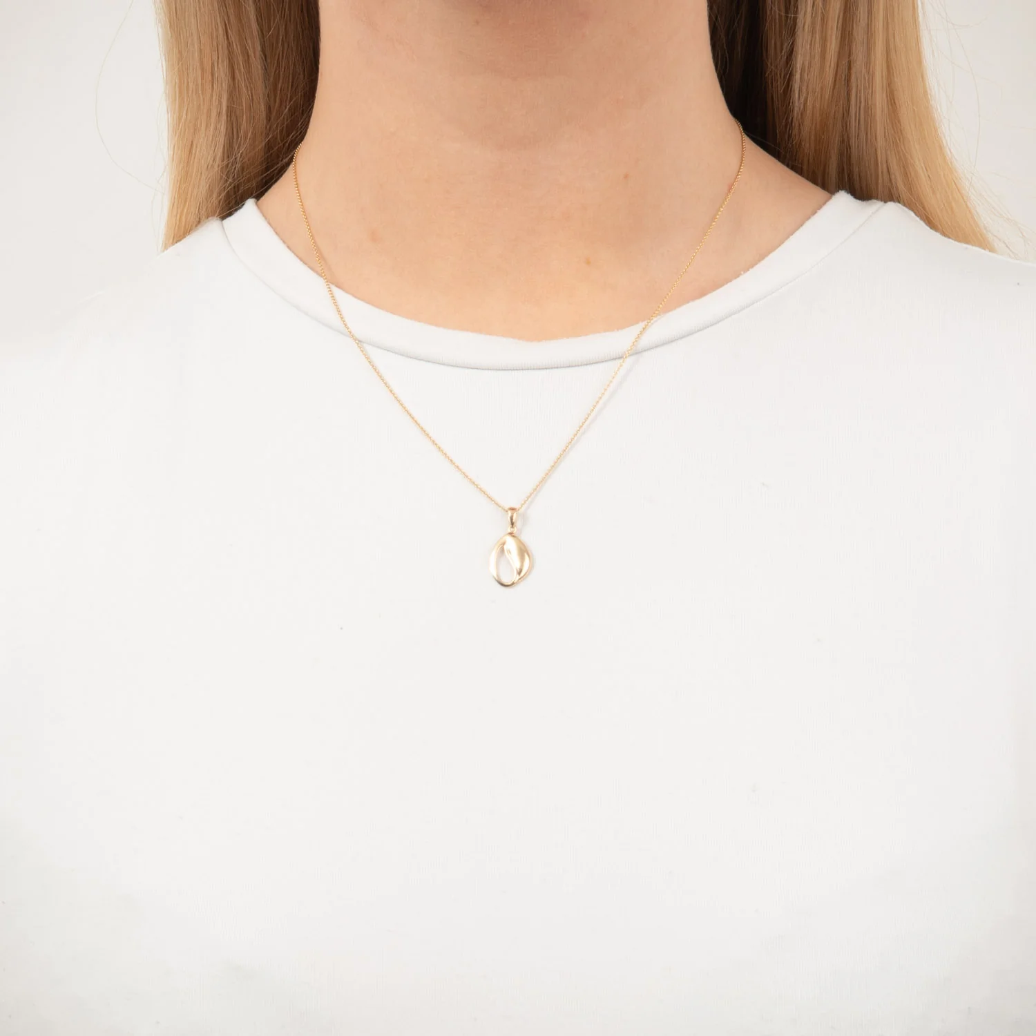 Vibholm GULD - Vedhæng med forgyldt kæde, 45+3 cm - 9 karat guld - Image 2