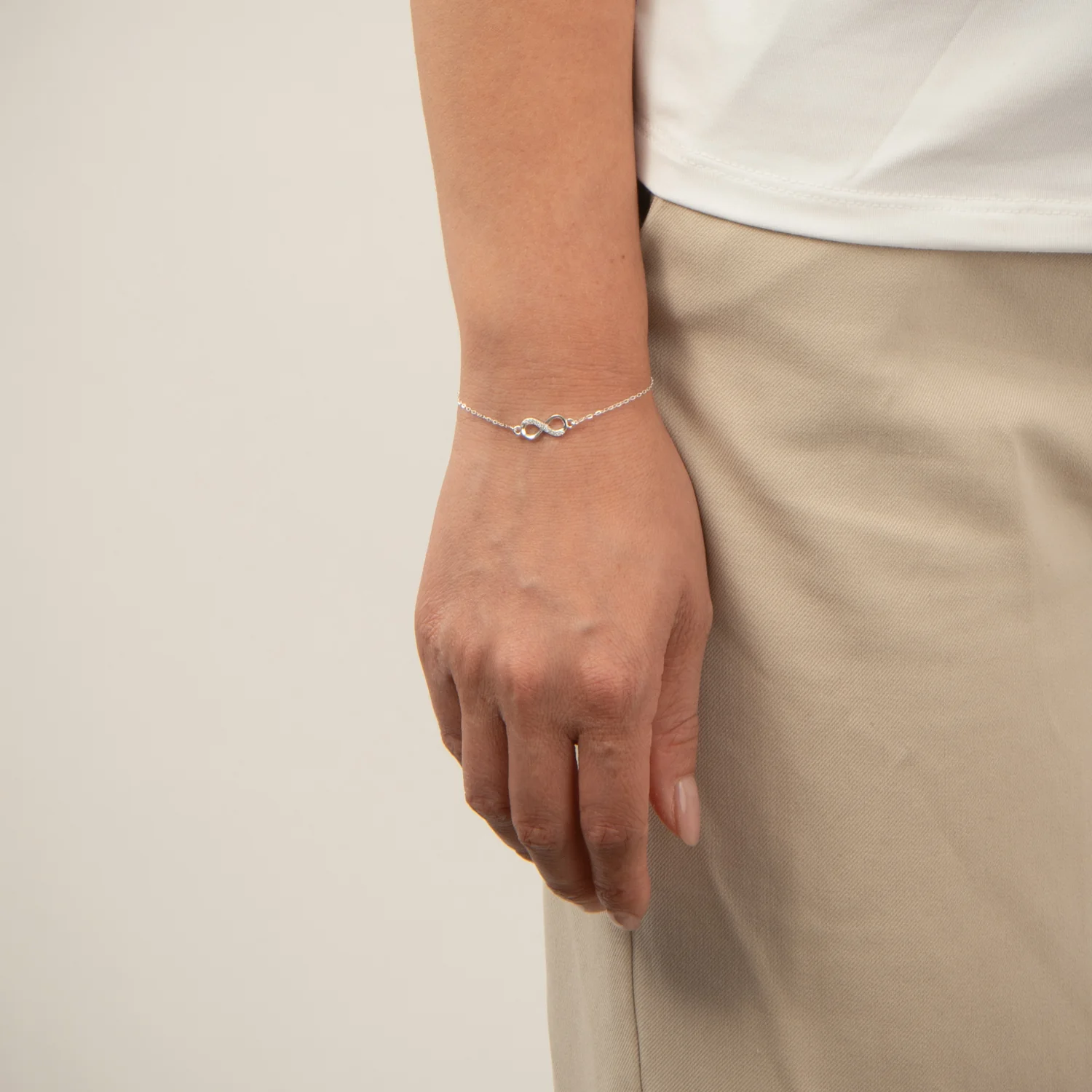Vibholm SØLV - Armbånd m. evighedstegn, zirkonia/19 cm - Sølv - Image 2