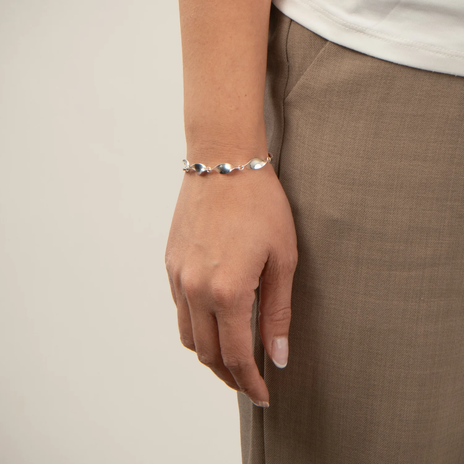 Vibholm SØLV - Armbånd m. ni led, 19 cm - Sølv - Image 2