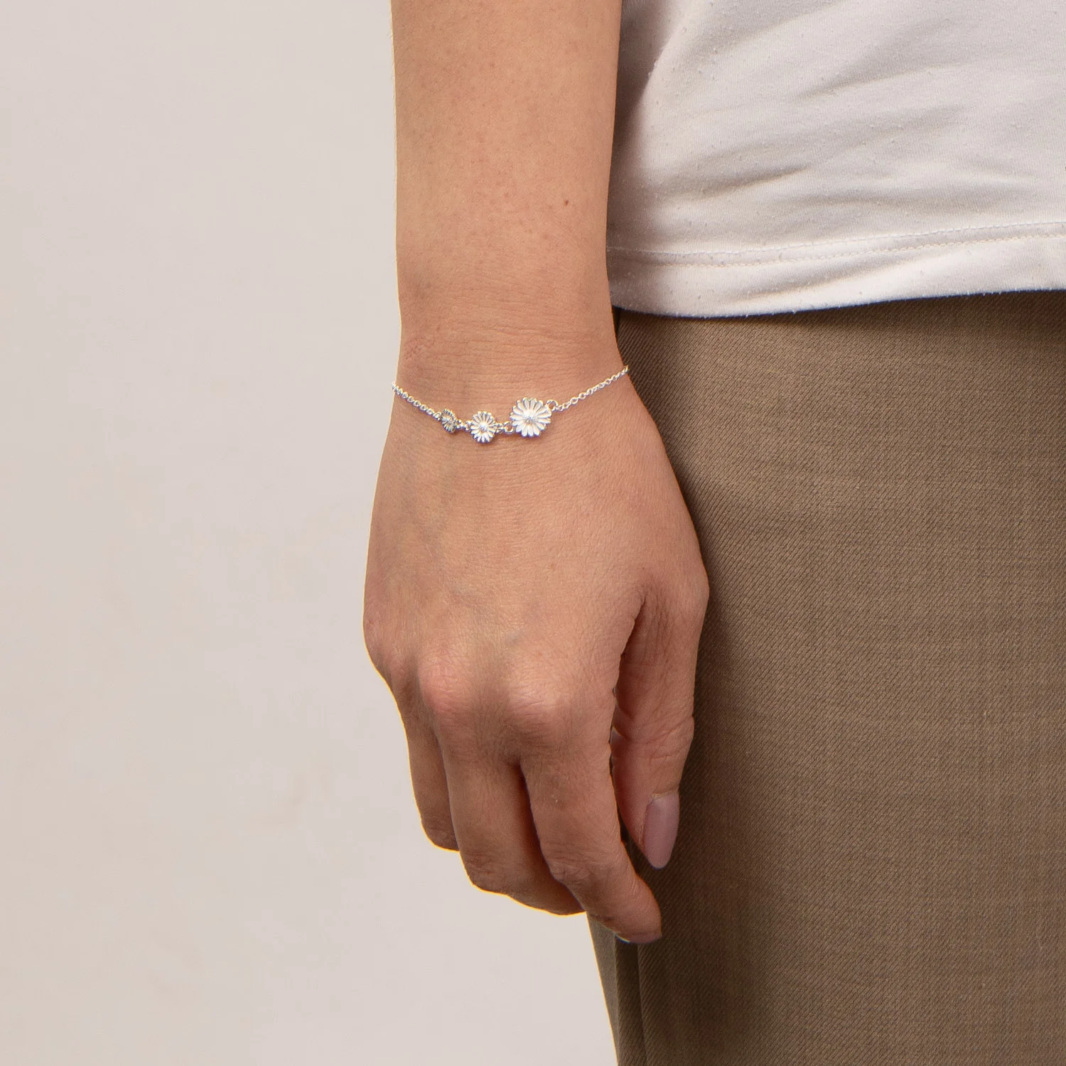 Vibholm SØLV - Marguerit armbånd, 4-9 mm/16+3 cm - Sølv - Image 2
