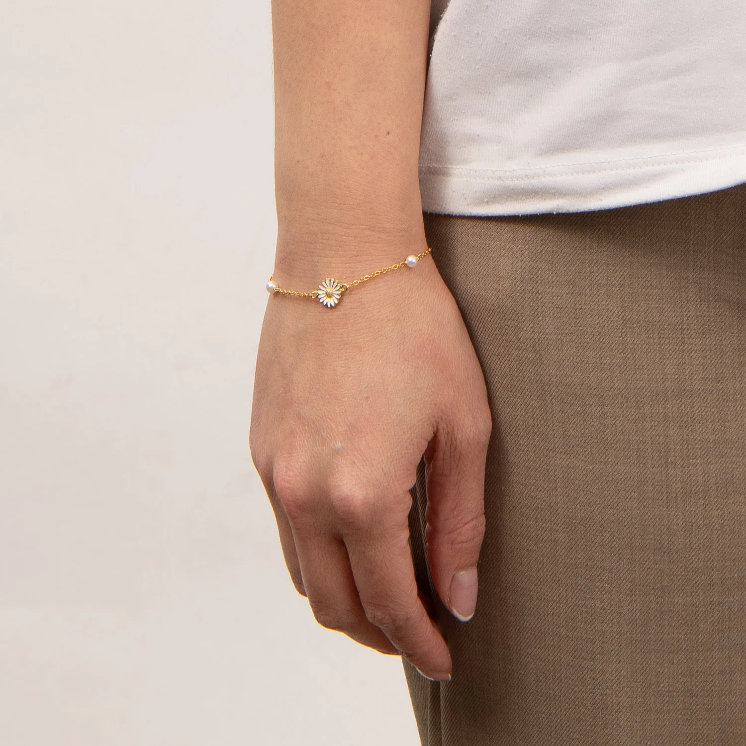 Vibholm SØLV - Marguerit armbånd m. ferskvandsperle, 9 mm/16+3 cm - Forgyldt sølv - Image 2