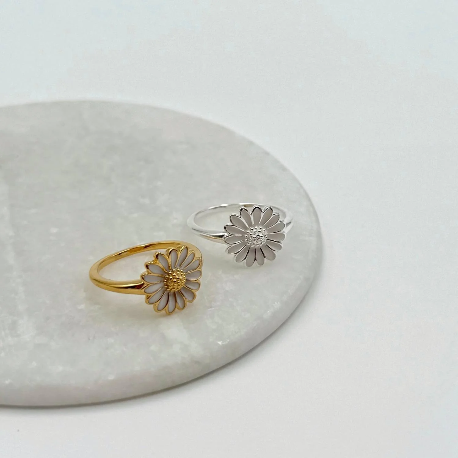 Vibholm SØLV - Marguerit ring, 12 mm - Forgyldt sølv - Image 7