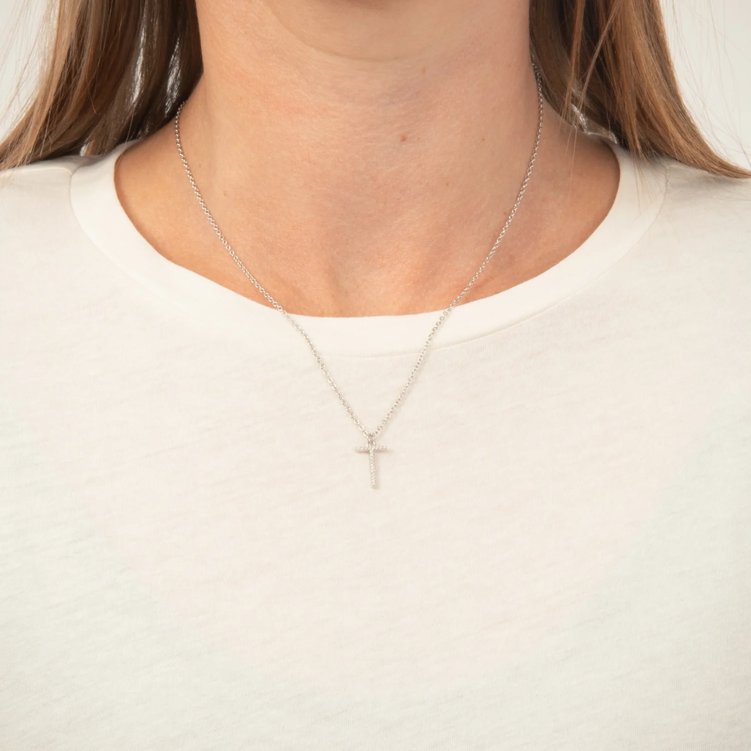 View Jewellery - Bogstavshalskæde, T - Rhodineret sølv - Image 2