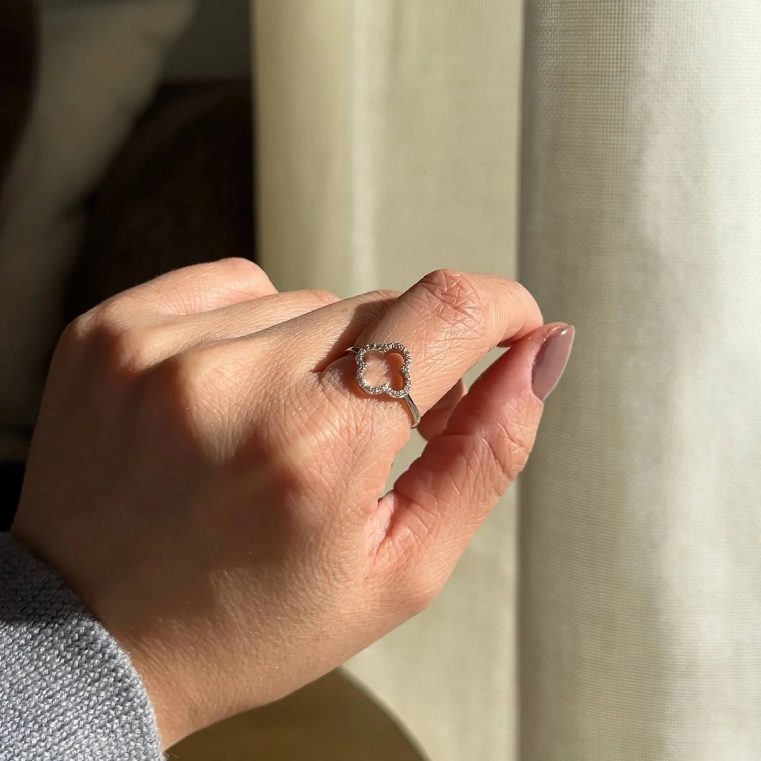 View Jewellery - Clover ring, zirkonia - Rhodineret sølv - Image 3