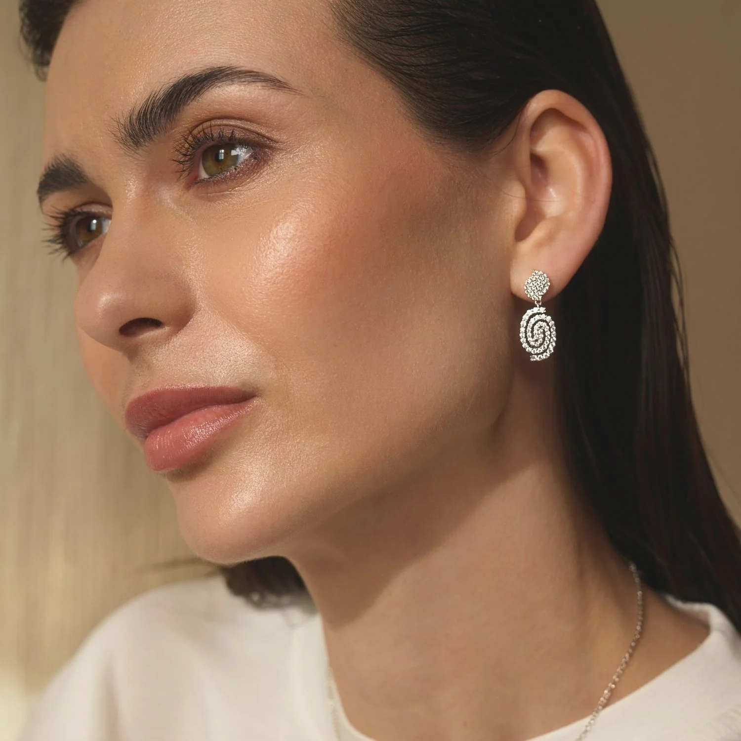 View Jewellery - Naomi øreringe m. zirkonia - Forgyldt sølv - Image 3