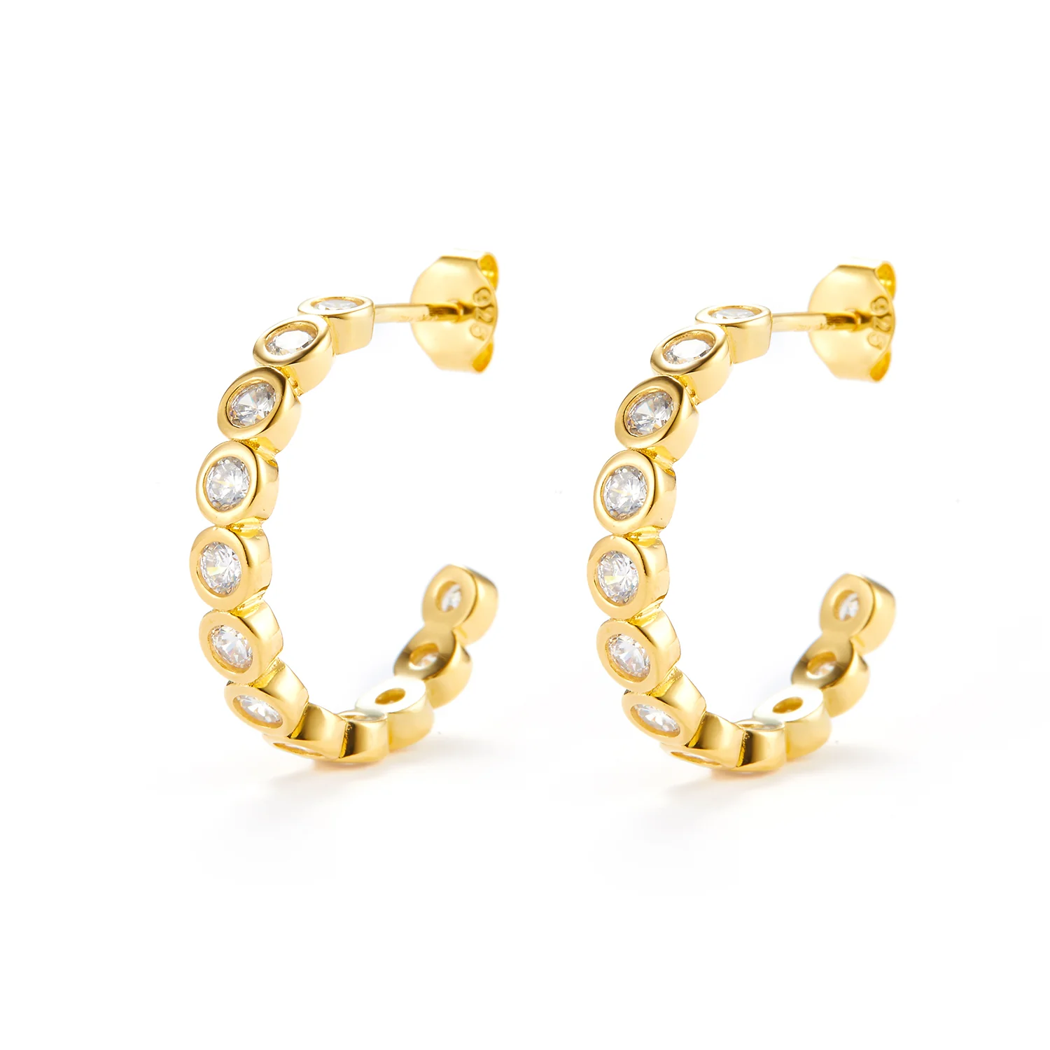 View Jewellery - Theodora øreringe m. zirkoner, 20 mm - Forgyldt sølv